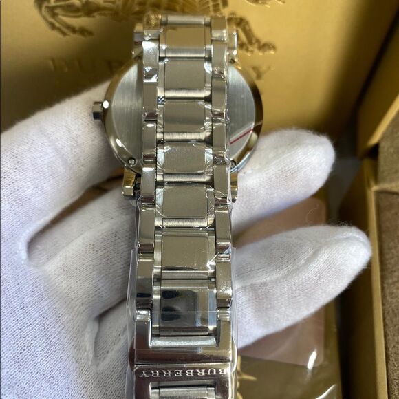 NIB Black Check Burberry Watch - Picture 3 of 10